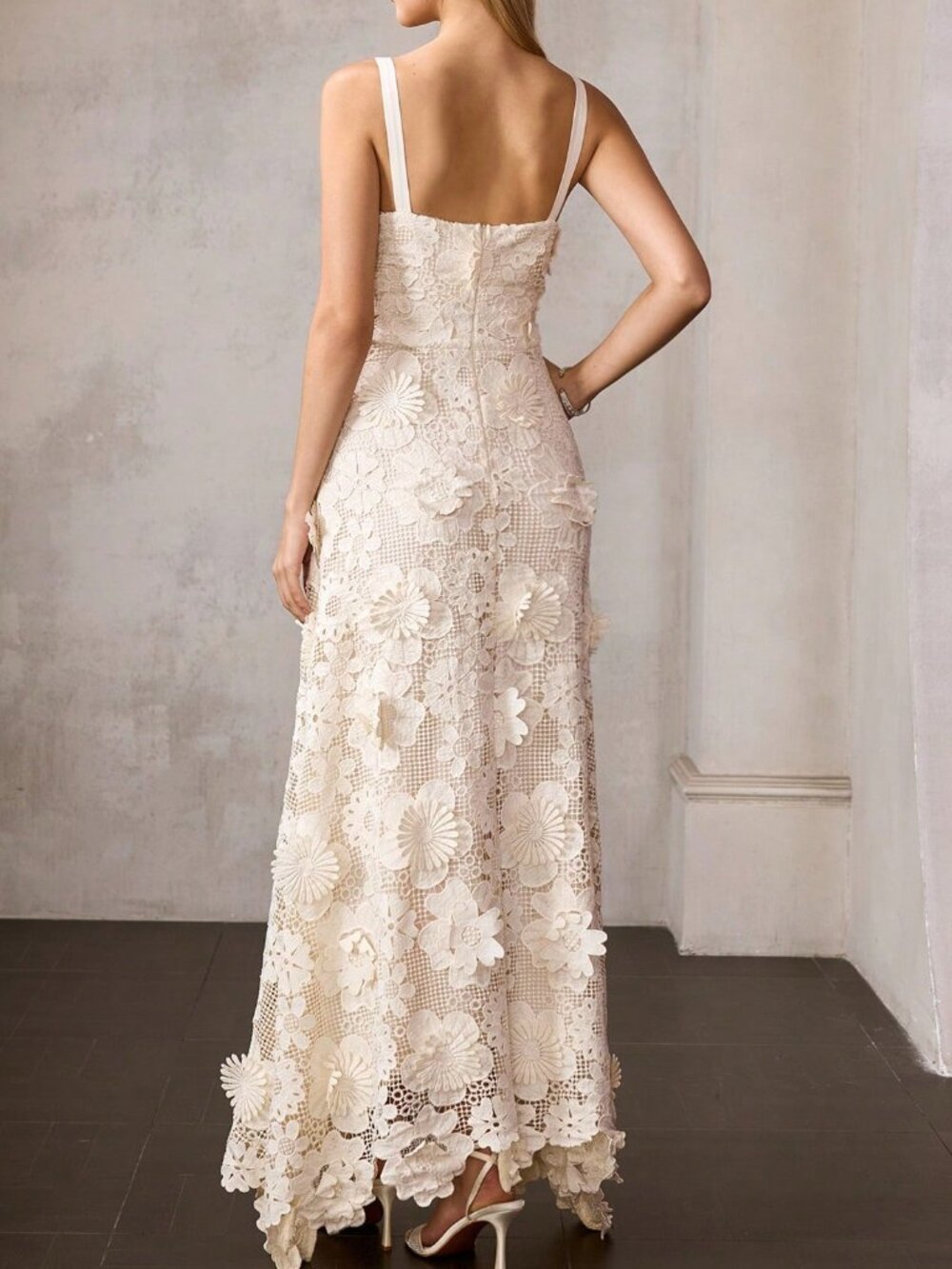 Apricot Elegant Women's Sleeveless Lace Dress with 3D Floral V-Neck Floor-Length - Picture 3 of 6